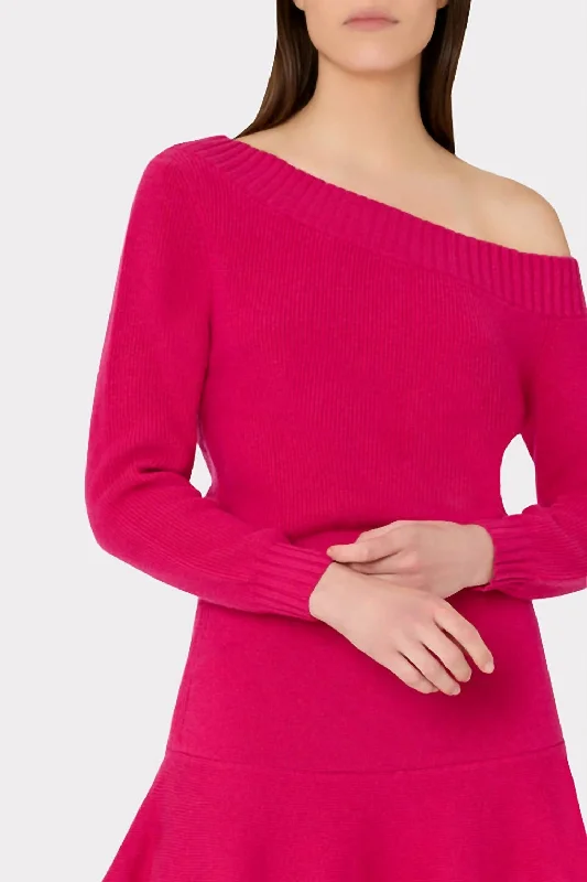 Off The Shoulder Sweater In Fuchsia