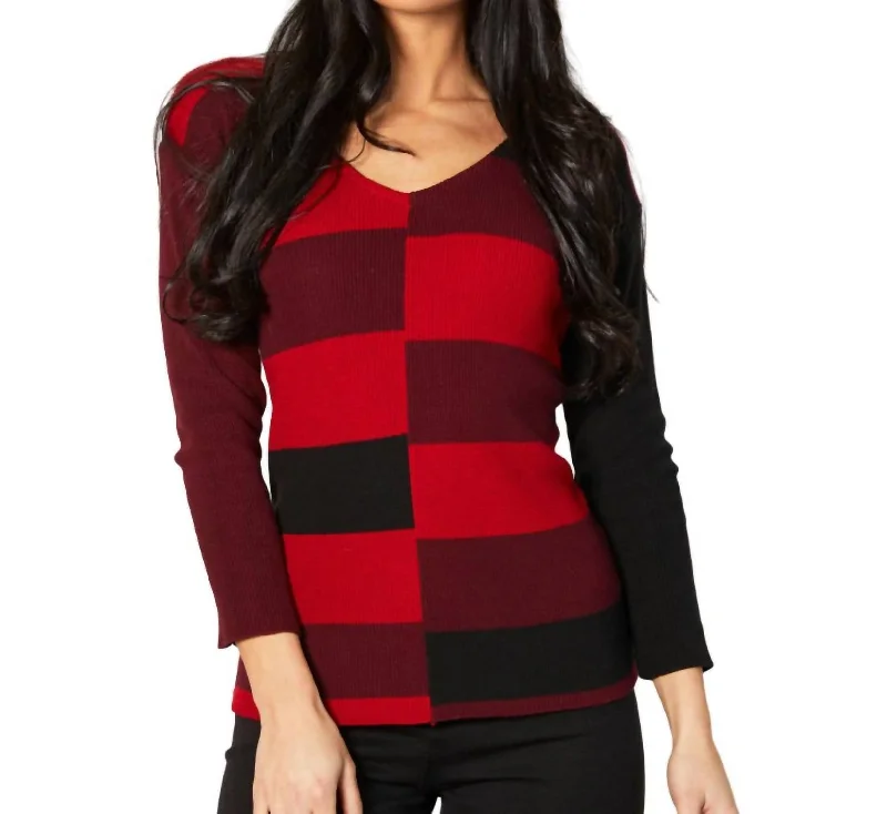 Ribbed V-Neck Sweater In Black/red