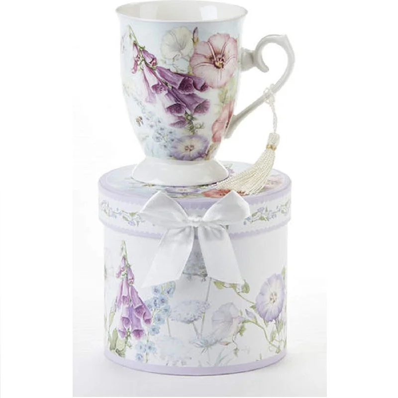 Porcelain Tea Mug Bell Isle in Gift Box