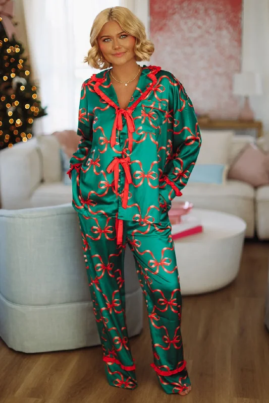 Christmas Present Pants and Top Pajama set - Green and Red