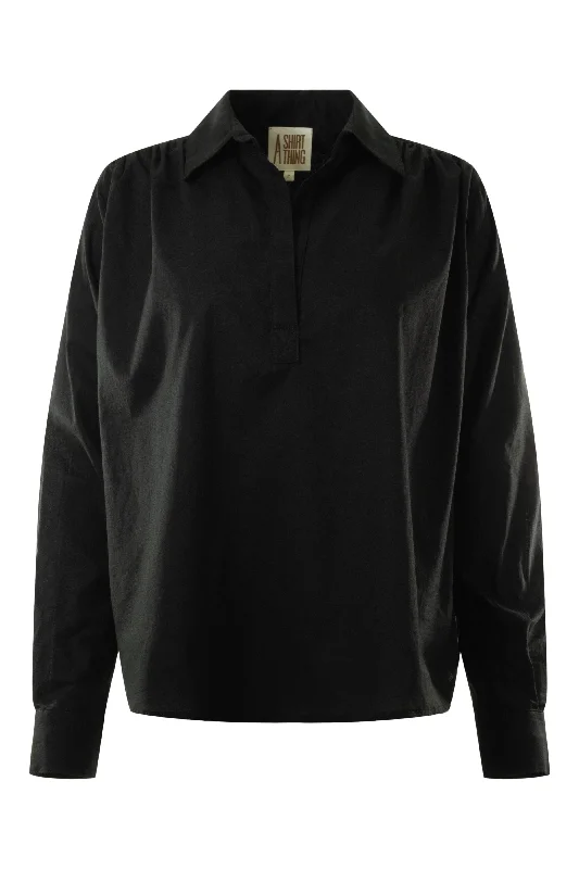 A Shirt Thing Celeste Pullover Shirt in Black