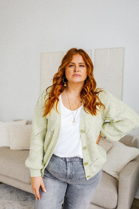 BUTTON FRONT CABLE KNIT CARDIGAN IN SOFT LIME