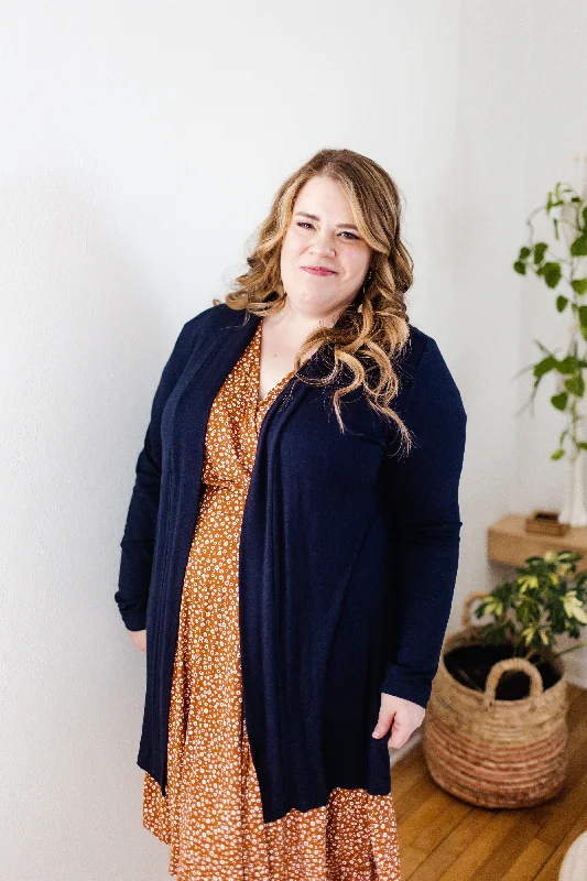 LIGHTWEIGHT LONG-SLEEVED CARDIGAN IN DARK BLUE